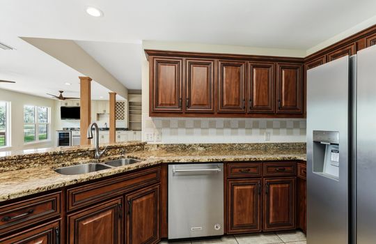 035-236 Windward Dr-35