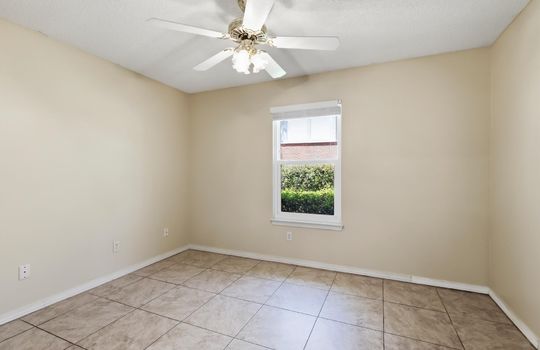 038-236 Windward Dr-38