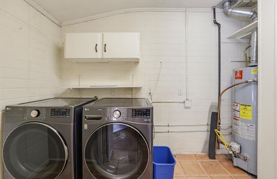 038-2108 Spence Ave-33
