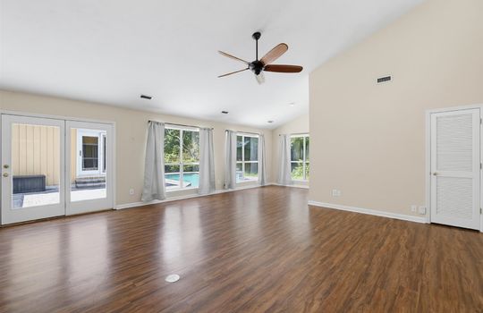 044-2108 Spence Ave-38