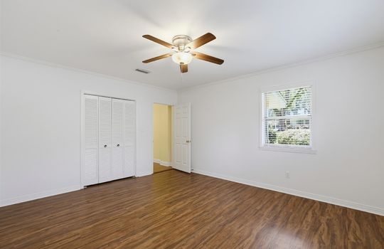 058-2108 Spence Ave-50