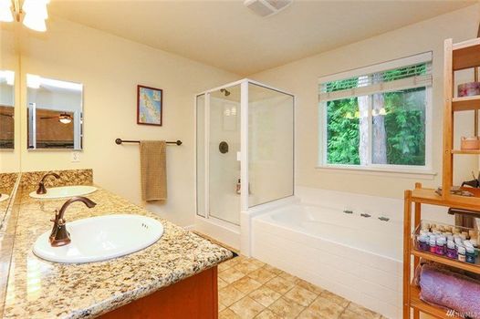 Ext-11-Johanna-Burien