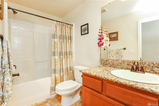 Ext-16-Johanna-Burien