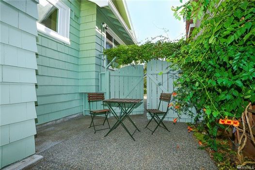 side-yard-blaski (1)