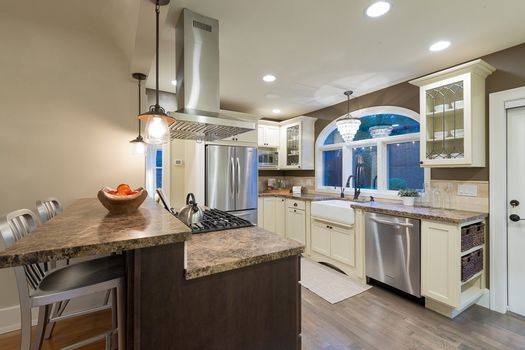 3822-42nd-Ave-NE-37_web