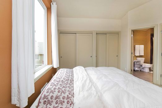 BED-TO-BATH-VIEWlo-res