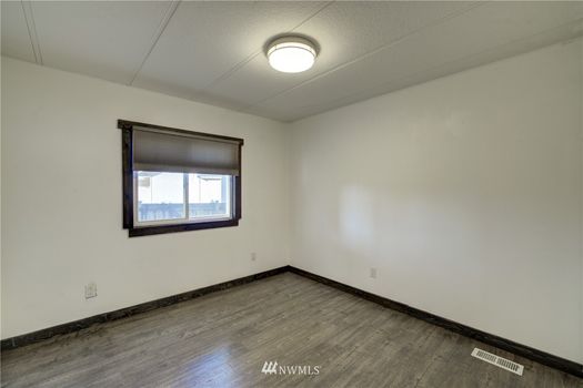 433 Logan RD Gallery Img 13