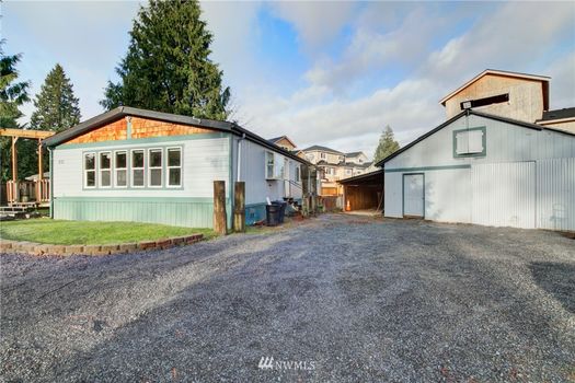 433 Logan RD Gallery Img 2