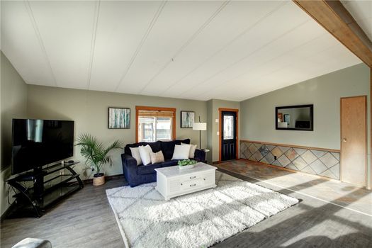 433 Logan RD Gallery Img 7