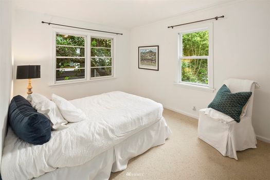 4841 NE 43rd St Gallery Img 4