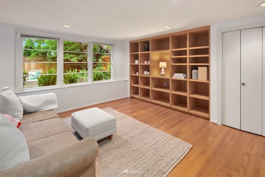 4841 NE 43rd St Gallery Img 7