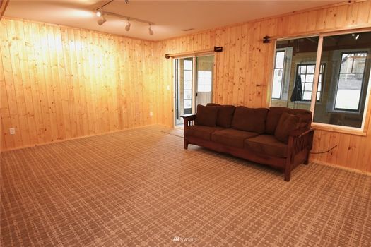 6109 71st Dr NE Gallery Img 16