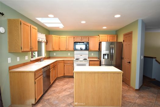 6109 71st Dr NE Gallery Img 7