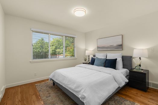 2527 7th Ave W Seattle, WA-17