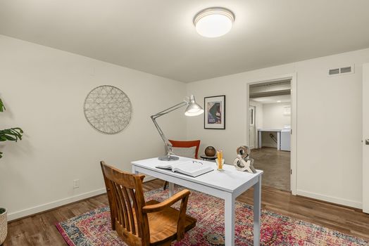 2527 7th Ave W Seattle, WA-24