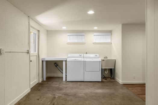 2527 7th Ave W Seattle, WA-25