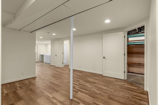 2527 7th Ave W Seattle, WA-26