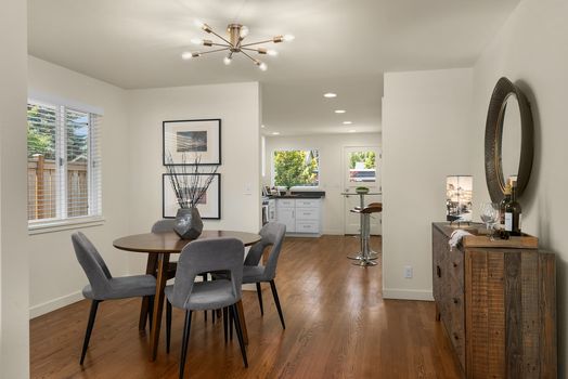 2527 7th Ave W Seattle, WA-8