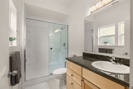 5907 40th Ave SW Seattle, WA-w