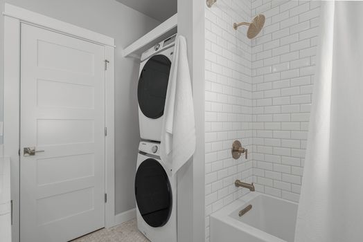 2139 5th Ave W Seattle, WA&#8211; 2nd floor laundry 2