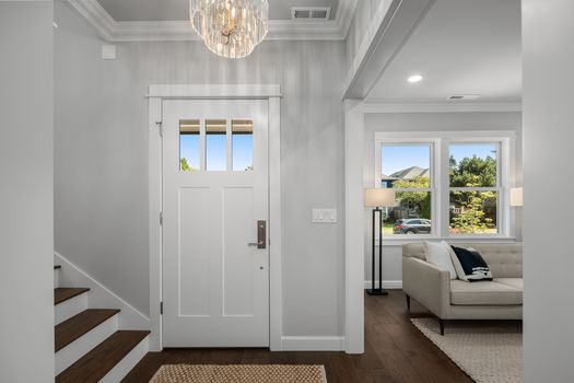 2139 5th Ave W Seattle, WA&#8211;8 2