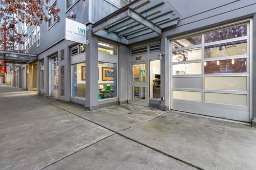 A. Outside Entry _MG_8754