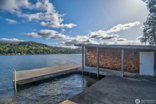 JY 2225 Summit Lake picture 2