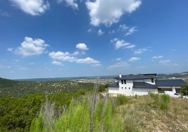 Sweetwater neighborhood, Call Ed Neuhaus, Realtor for more info on buying or selling in Sweetwater. 512-827-8830 or visit www.neuhausre.com