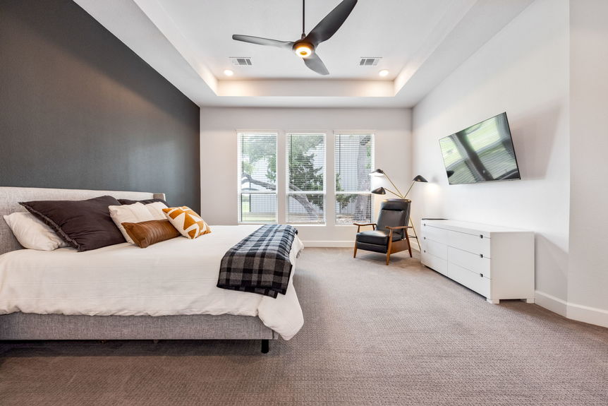 13-web-or-mls-20240407 135 Bedford Dr Spicewood (13 of 84)