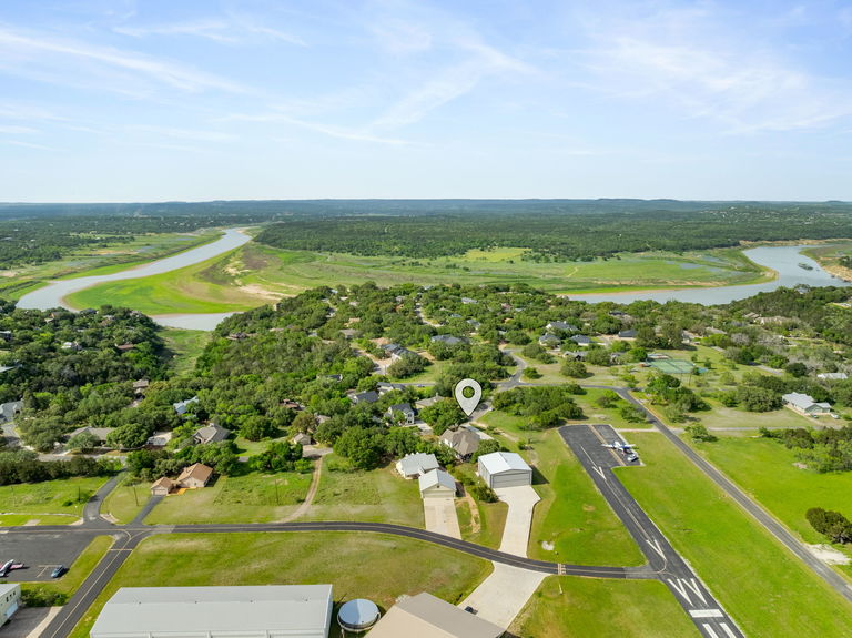 2-web-or-mls-20240407 135 Bedford Dr Spicewood (2 of 84)