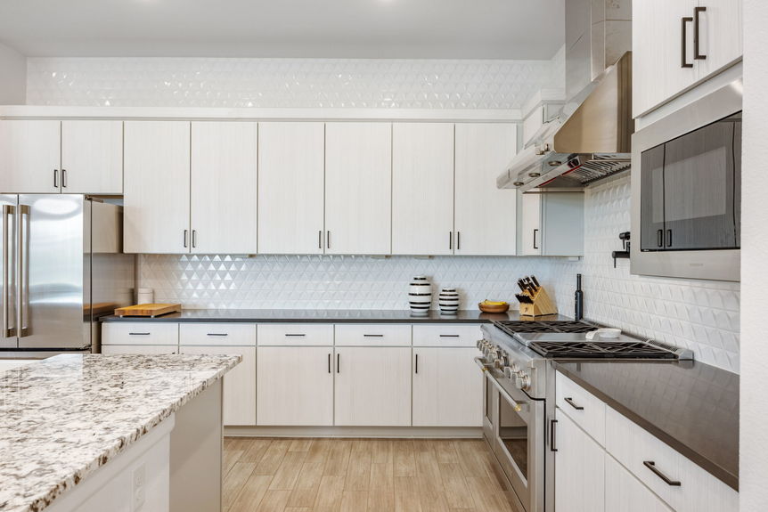 25-web-or-mls-20240407 135 Bedford Dr Spicewood (25 of 84)