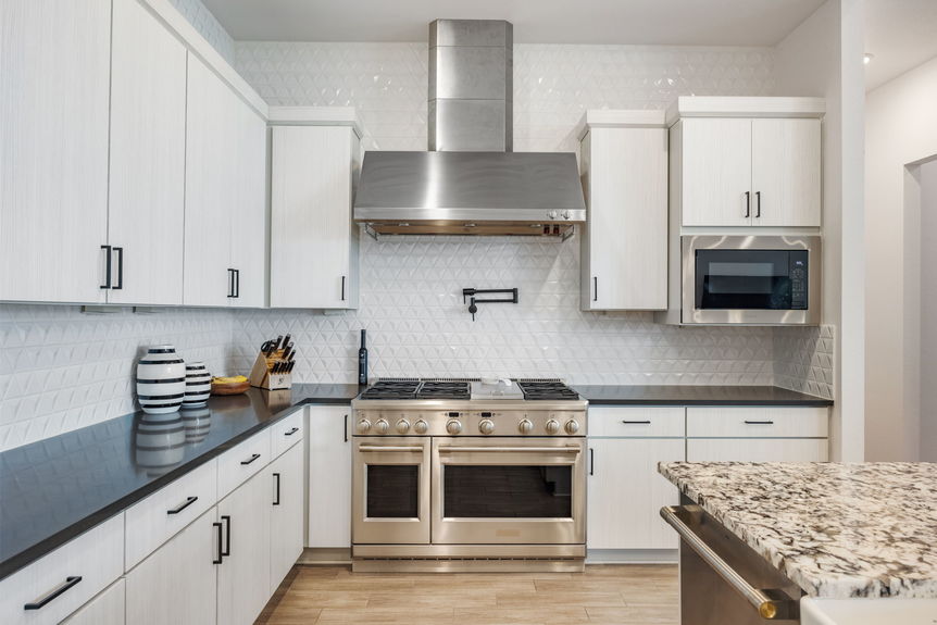 28-web-or-mls-20240407 135 Bedford Dr Spicewood (28 of 84)