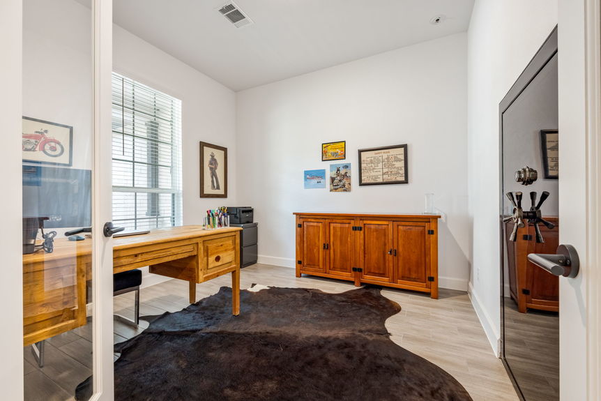 38-web-or-mls-20240407 135 Bedford Dr Spicewood (38 of 84)