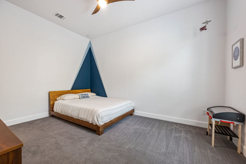 42-web-or-mls-20240407 135 Bedford Dr Spicewood (42 of 84)