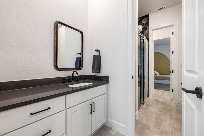 43-web-or-mls-20240407 135 Bedford Dr Spicewood (43 of 84)