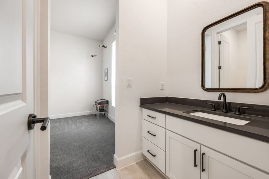 45-web-or-mls-20240407 135 Bedford Dr Spicewood (45 of 84)