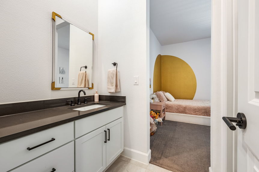 46-web-or-mls-20240407 135 Bedford Dr Spicewood (46 of 84)