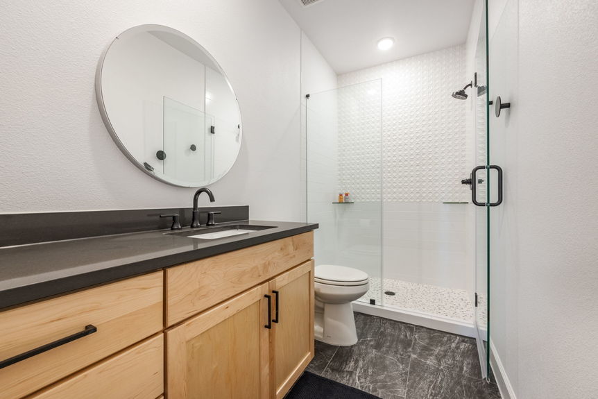 54-web-or-mls-20240407 135 Bedford Dr Spicewood (54 of 84)