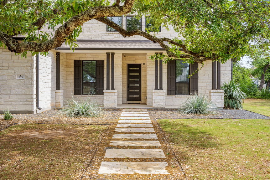 9-web-or-mls-20240407 135 Bedford Dr Spicewood (9 of 84)