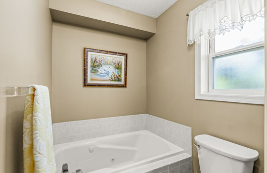 2600 wild horse drive brandon-22