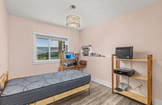 16 &#8211; 2325 Silver Place Brandon-25