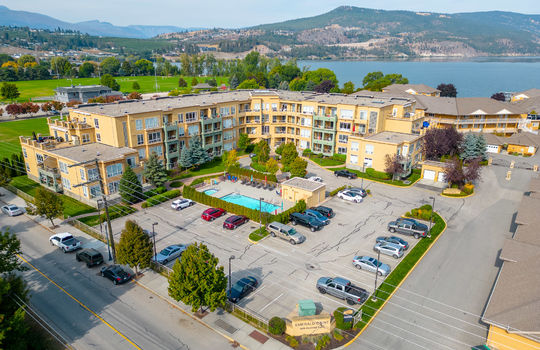 208 - 3550 Woodsdale Rd Lake Country