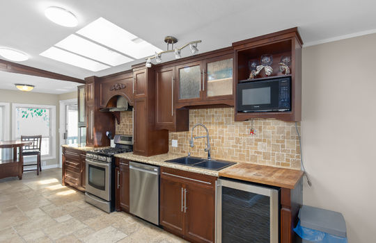 95 &#8211; 2005 Boucherie Road brandon-5