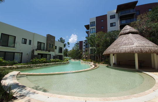 Alberca y laguna Mayakoba