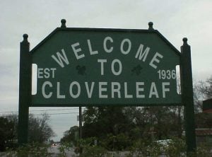Welcome to Cloverleaf Texas Sign