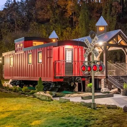 Pros and Cons of Tiny House Living in East Tennessee: Why Live in a Tiny House?