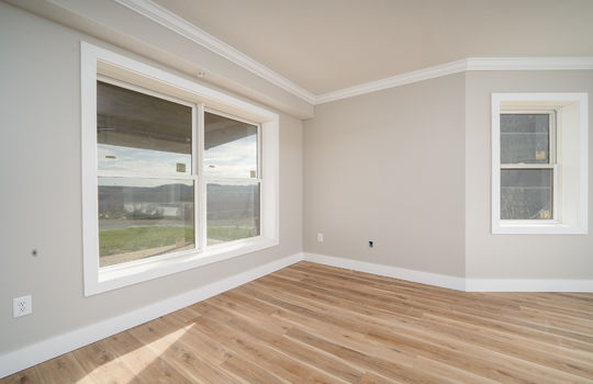 2412 Grand View Ct-12