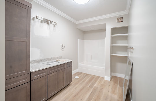 2414 Grand View Ct-16