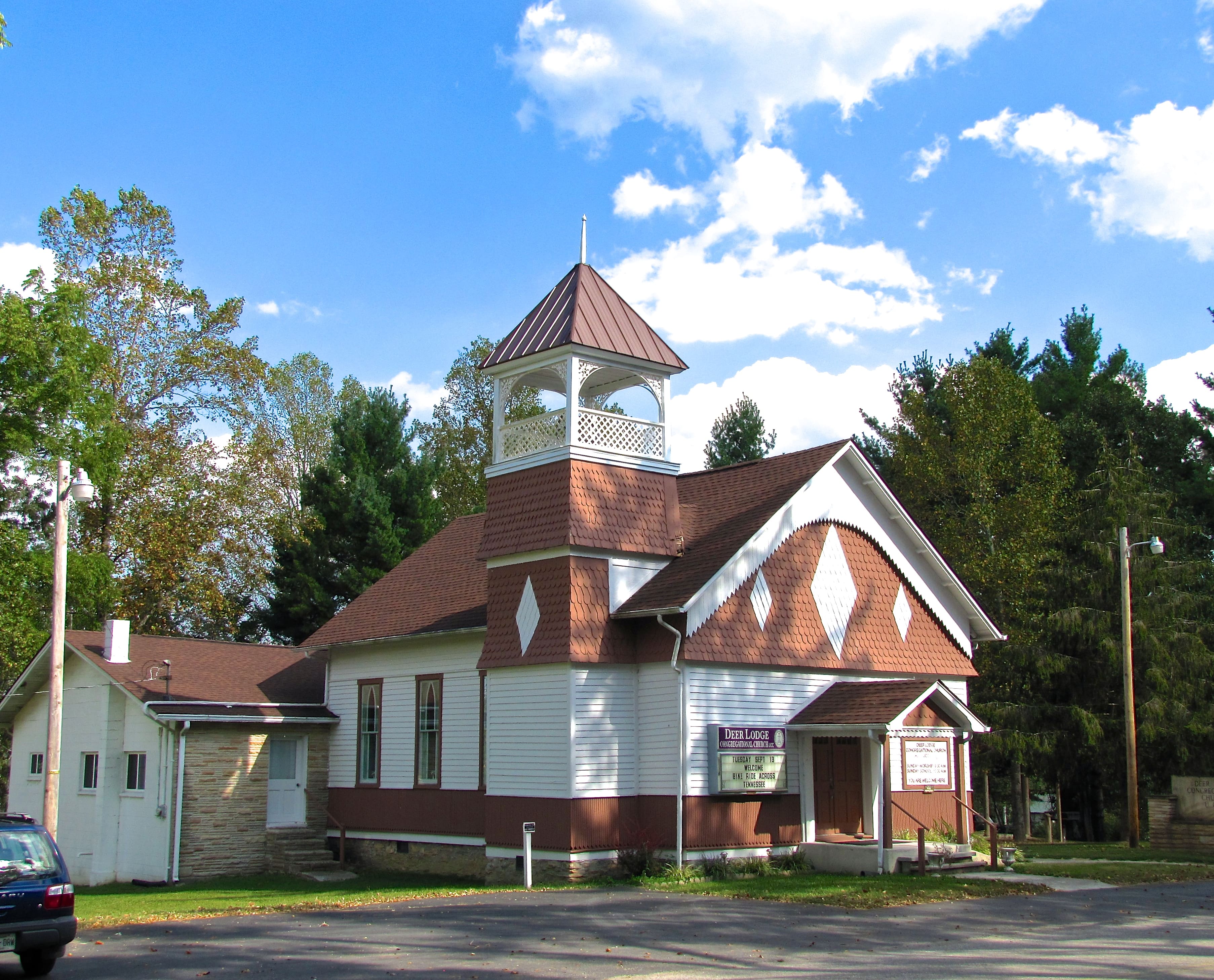 Deer-Lodge-Congregational-tn - Hometown Realty (1)