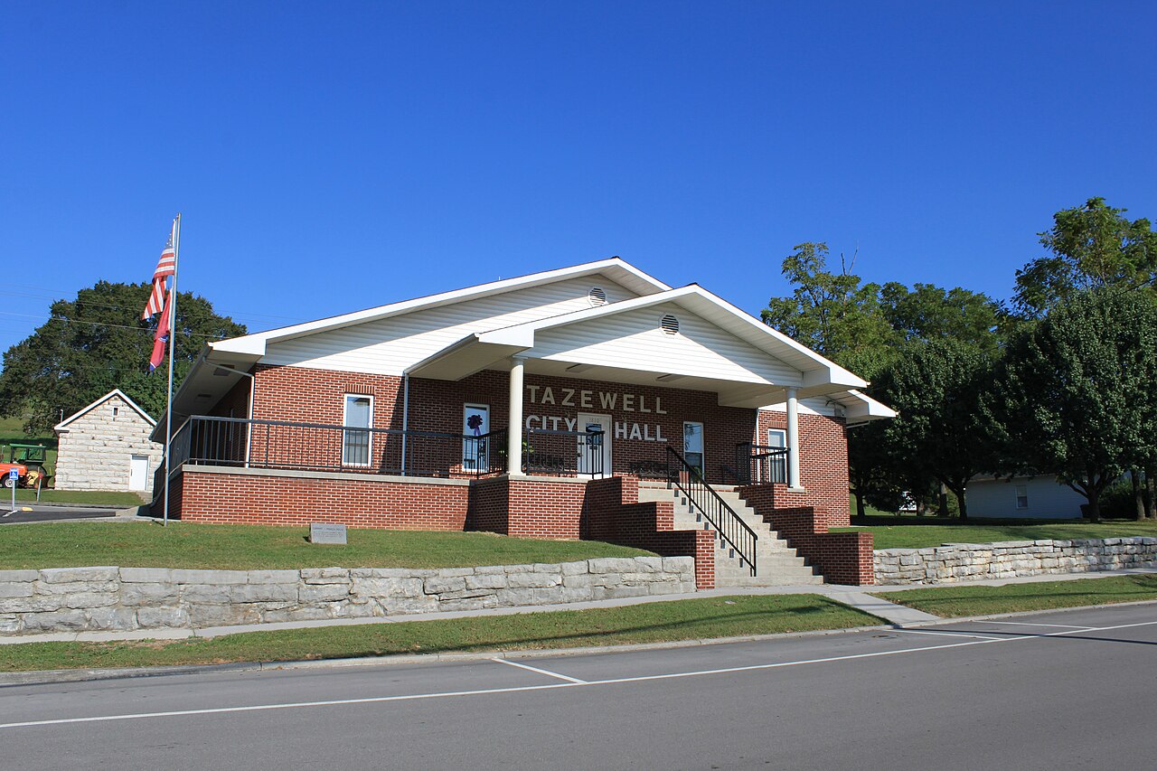 Tazewell_Tennessee_City_Hall - Hometown Realty